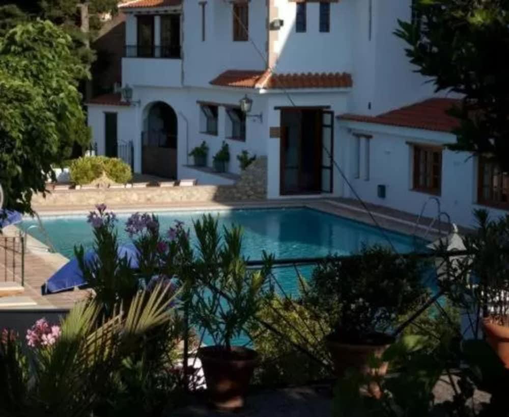 Hotel Alcadima Lanjarón Esterno foto
